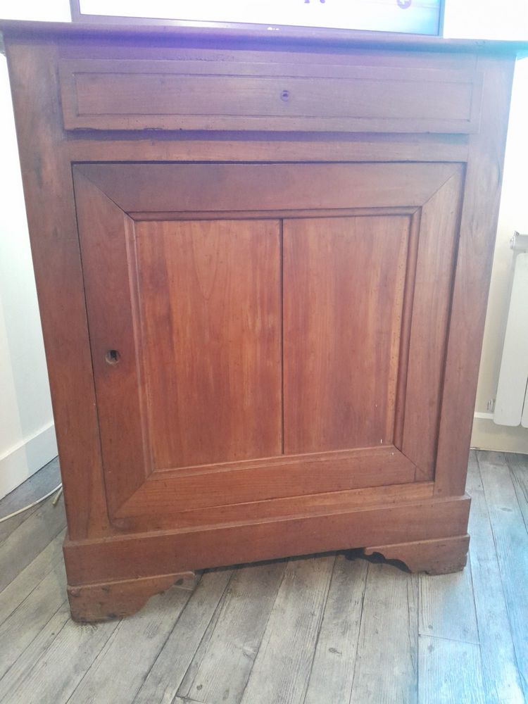 Vaisselier 1 porte en merisier massif 350 Breuillet (17)