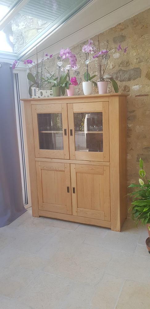 Vaisselier sign� Ernest Menard .
Ch�ne massif clair 0 Dormelles (77)