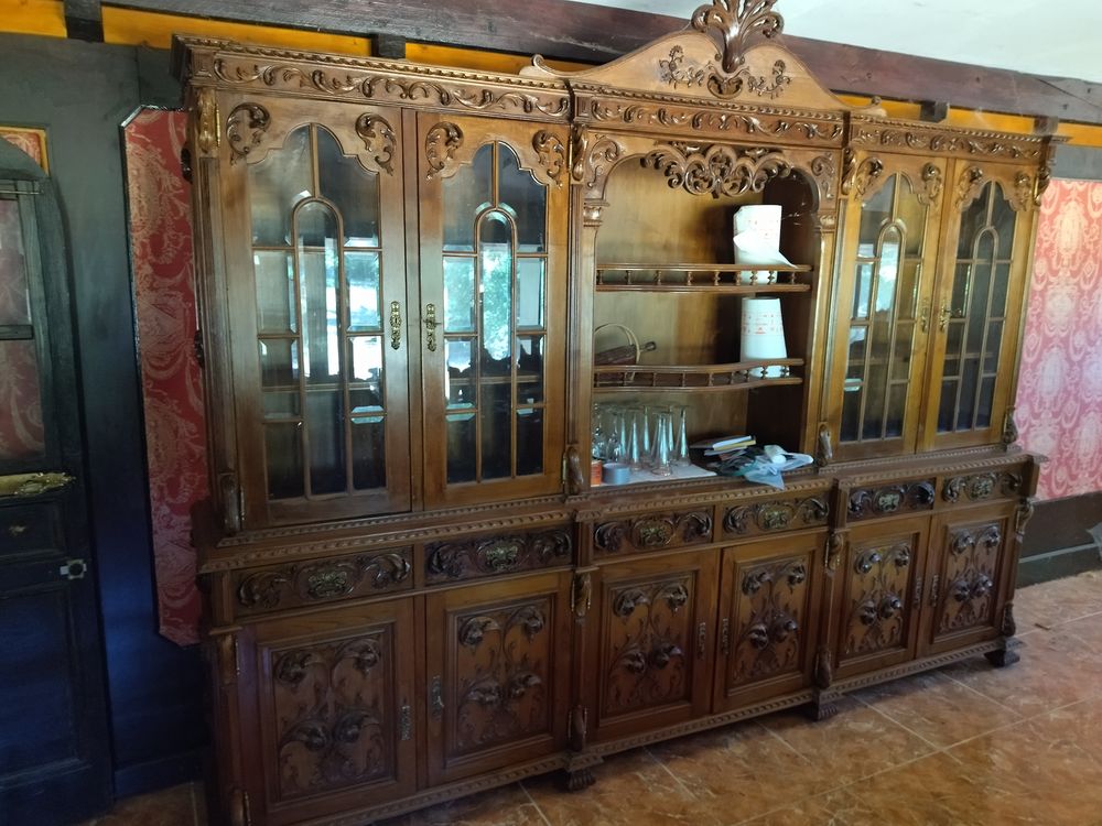 Vaisselier  table chaise 8 1500 Saint-�tienne-sur-Reyssouze (01)