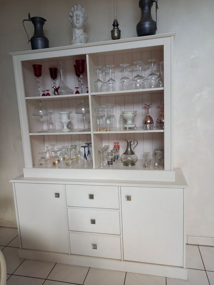 Vaisselier en tr�s bon �tat 300 Marange-Silvange (57)