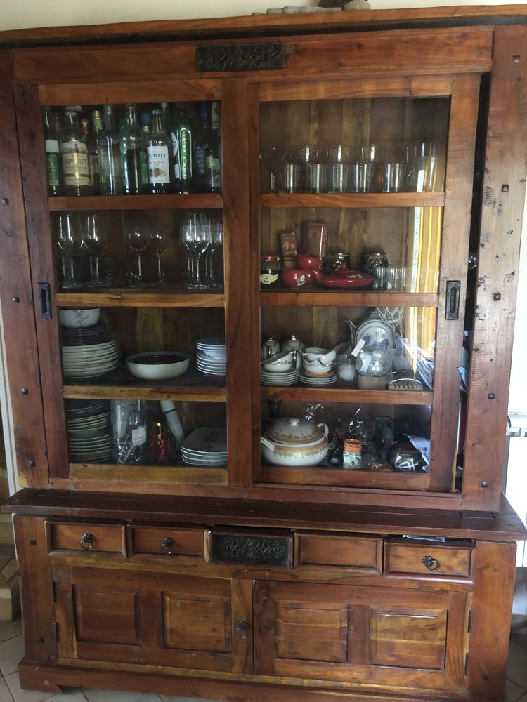 vaisselier vitrine bois massif 600 Chaponost (69)