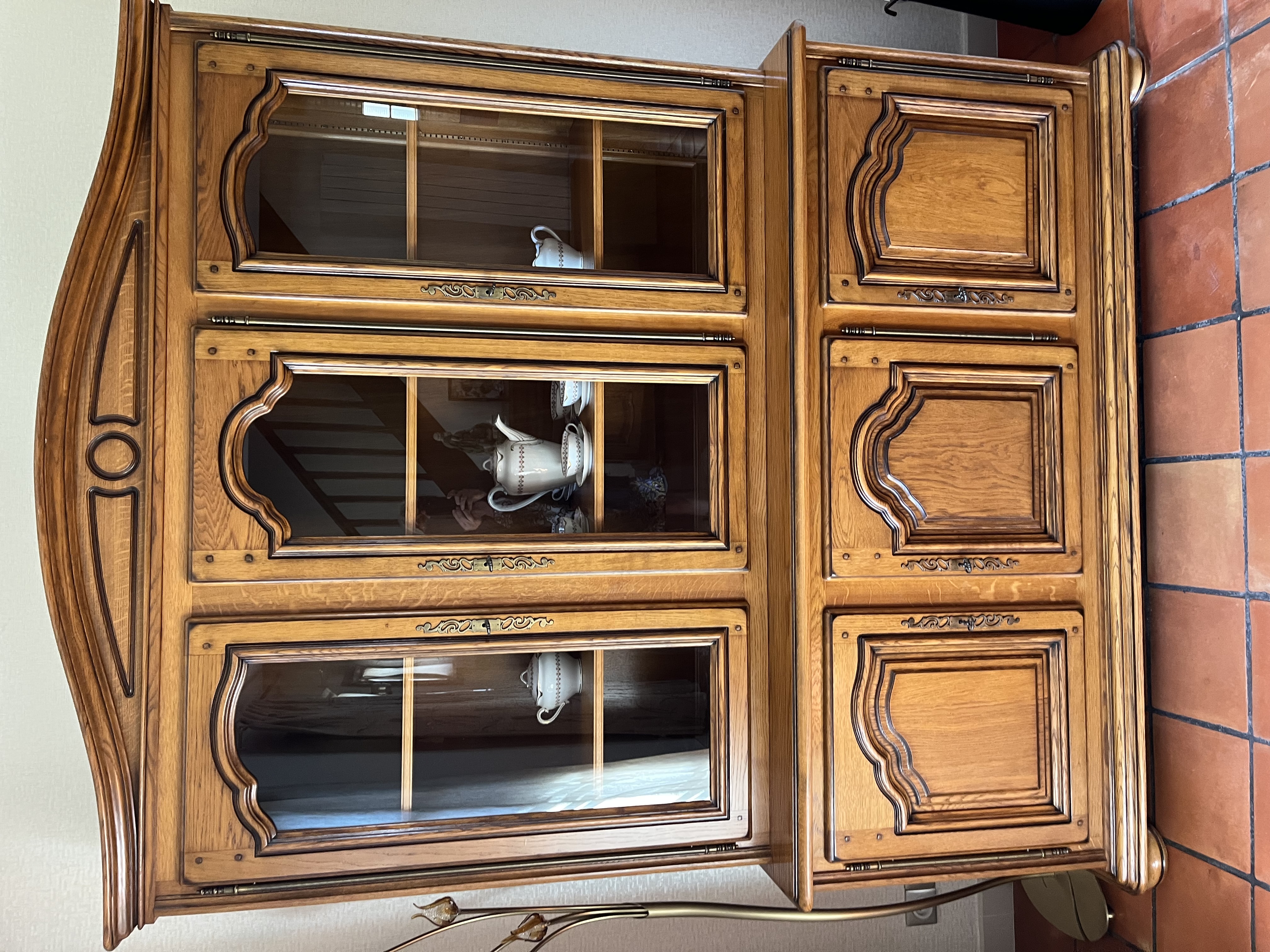 Vaisselier vitrine ch�ne massif 0 La Chapelle-sur-Erdre (44)