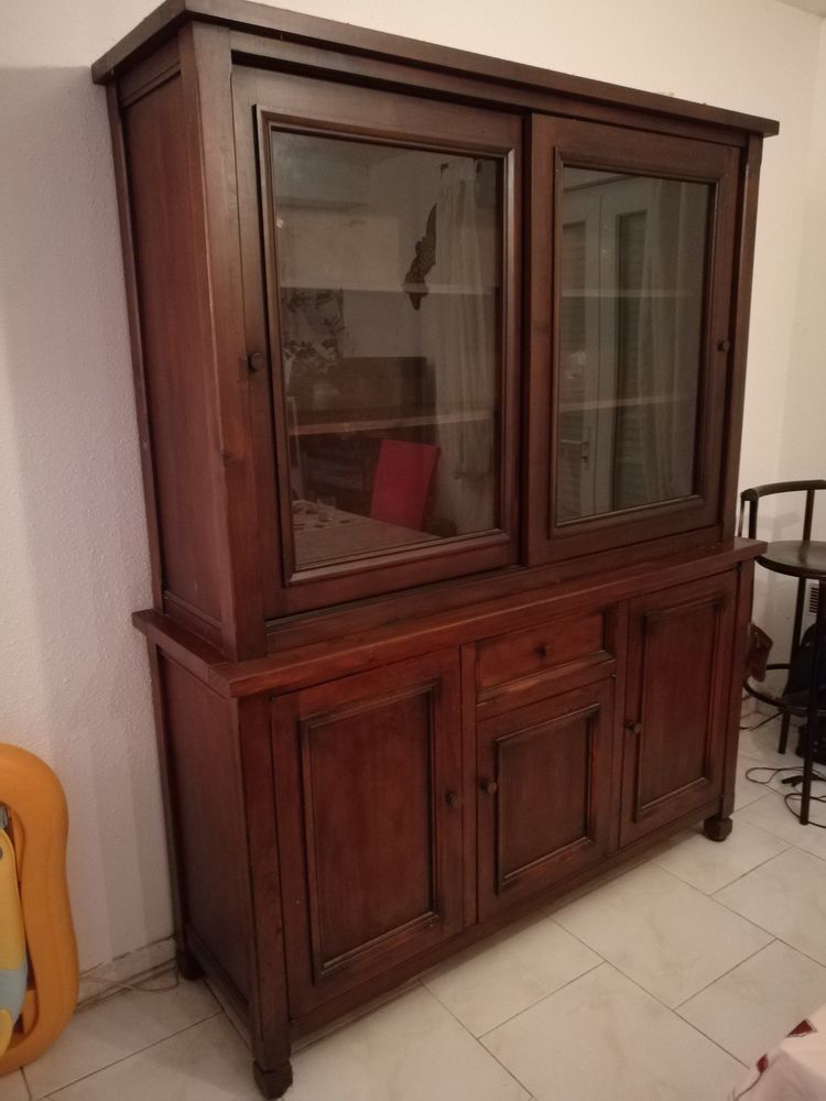 Vaisselier.
90 Cournonterral (34)