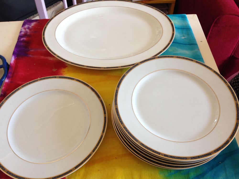 Vaisselle BERNARDEAU LIMOGES 1992 1000 Paris 18 (75)