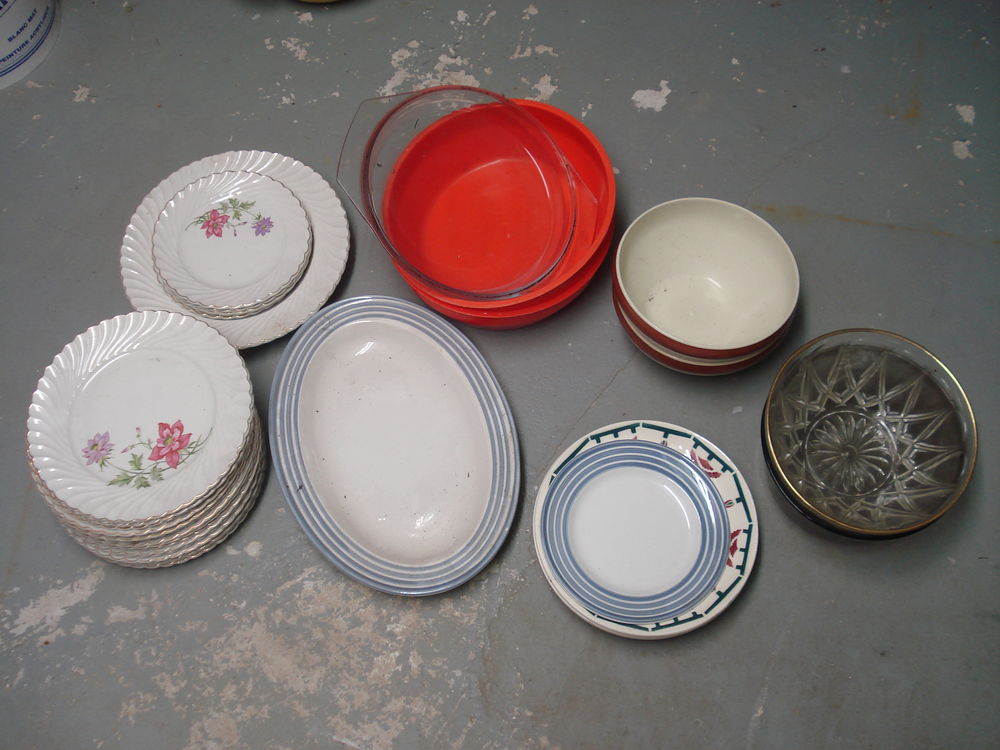 Vaisselle diverse vintage et service de GIENS  et autres 0 M�rignies (59)
