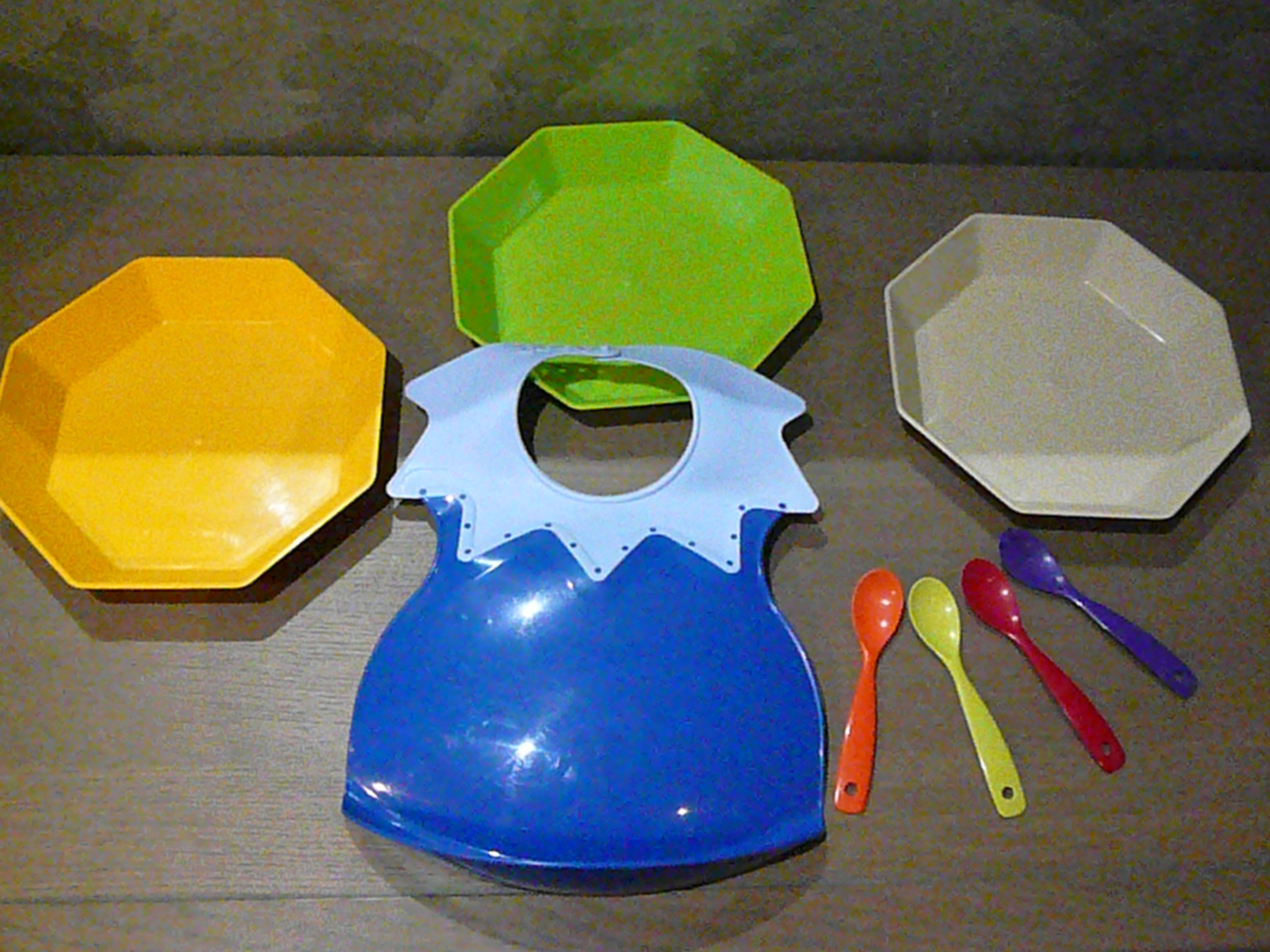 Vaisselle pour b�b� ? Lot 2 9 Franqueville-Saint-Pierre (76)