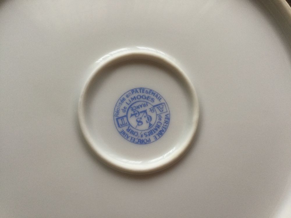 Vaisselle style napoleon porcelaine de limoges 100 Marguerittes (30)