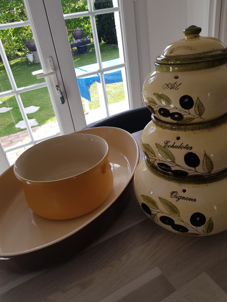 Lot de vaisselle T B E 0 Hem (59)