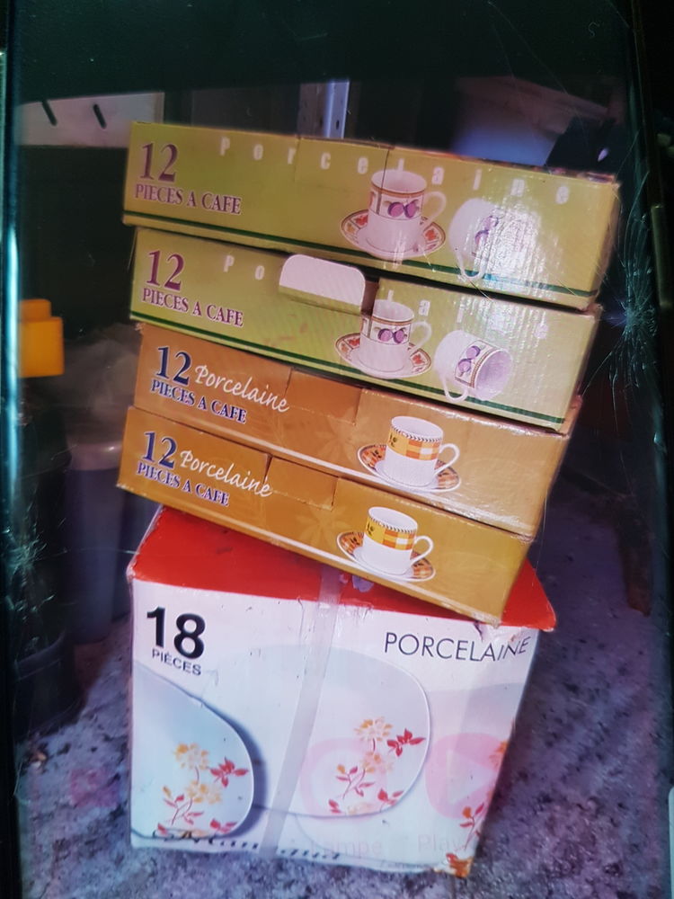 Vaisselle 50 Sainte-Foy-l�s-Lyon (69)