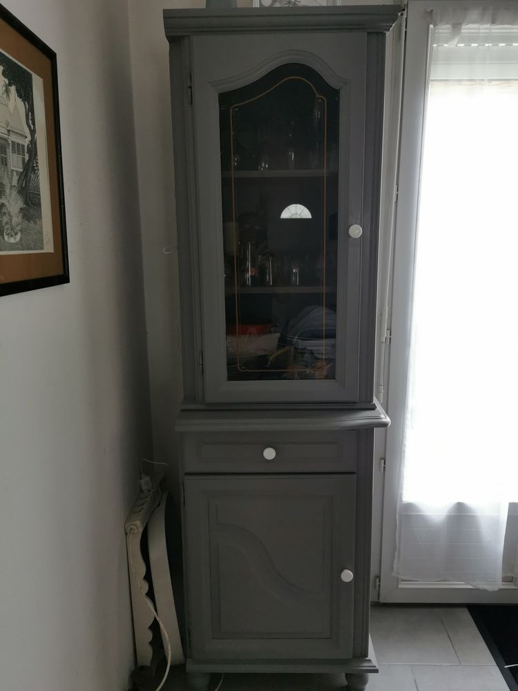 Vaissellier en  bon �tat 300 Nevers (58)