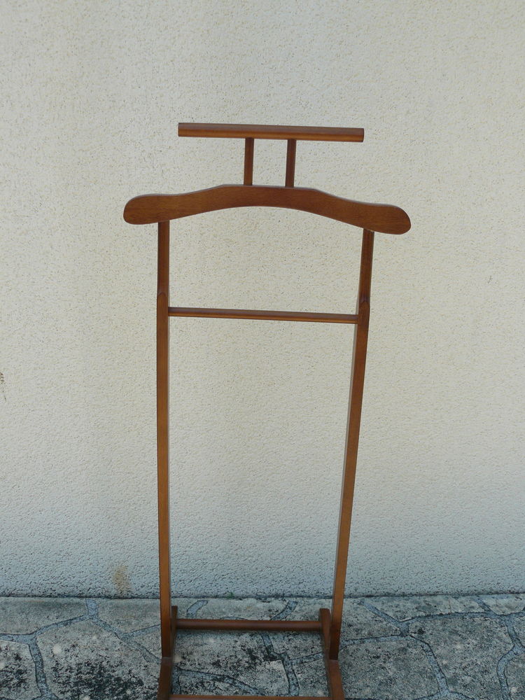 VALET DE CHAMBRE ACAJOU 15 Saintes (17)