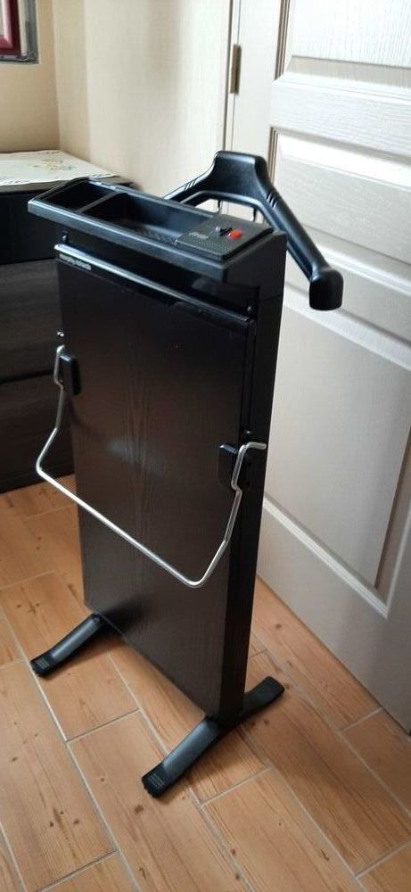 Valet presse-pantalon �lectrique. 150 Questembert (56)