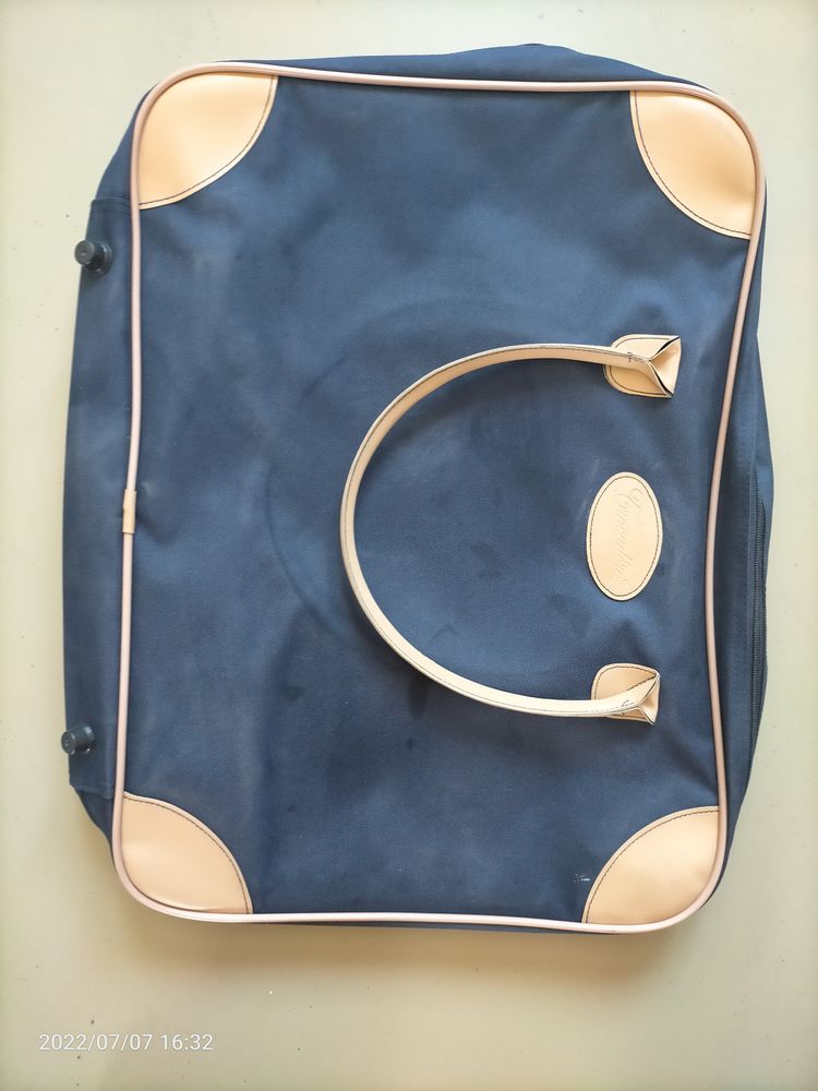 Valise et sac assortis bleu marine et beige 40X50 et 47X34cm 20 Villeneuve-d'Ascq (59)