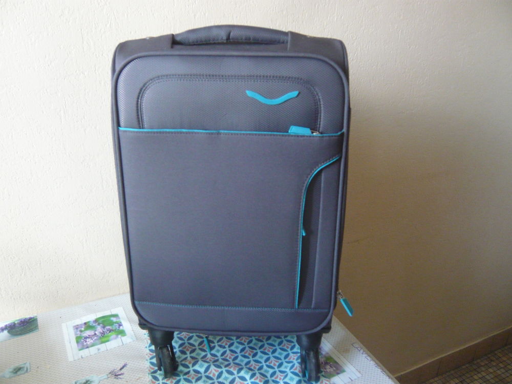 VALISE DE CABINE 40 Paris 9 (75)