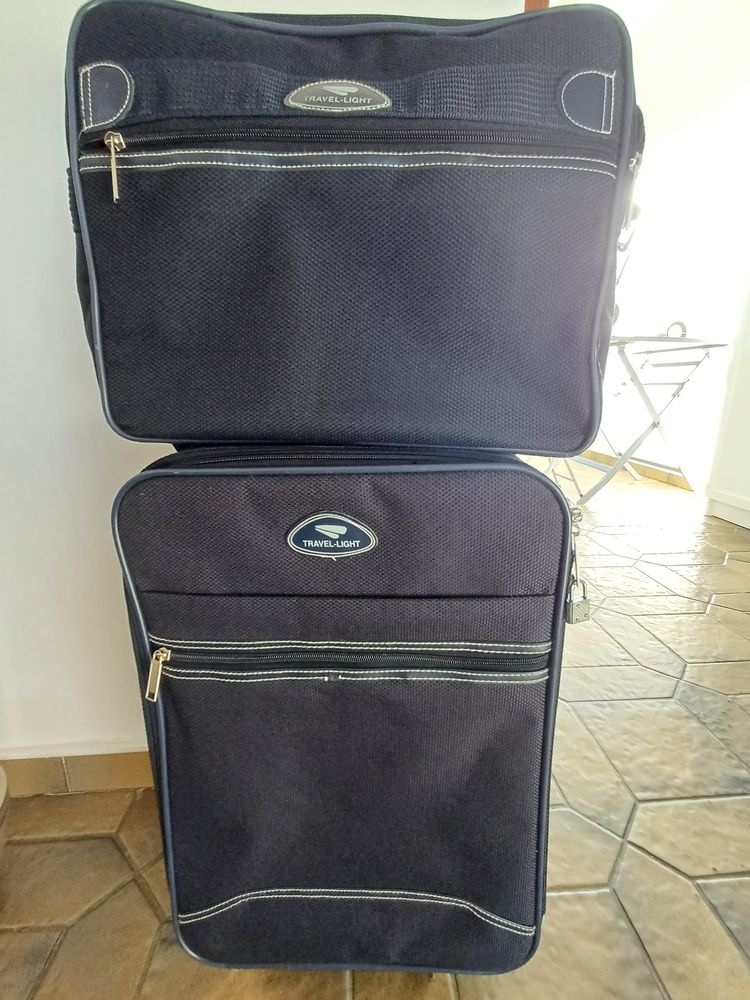  Valise cabine
30 La Ravoire (73)