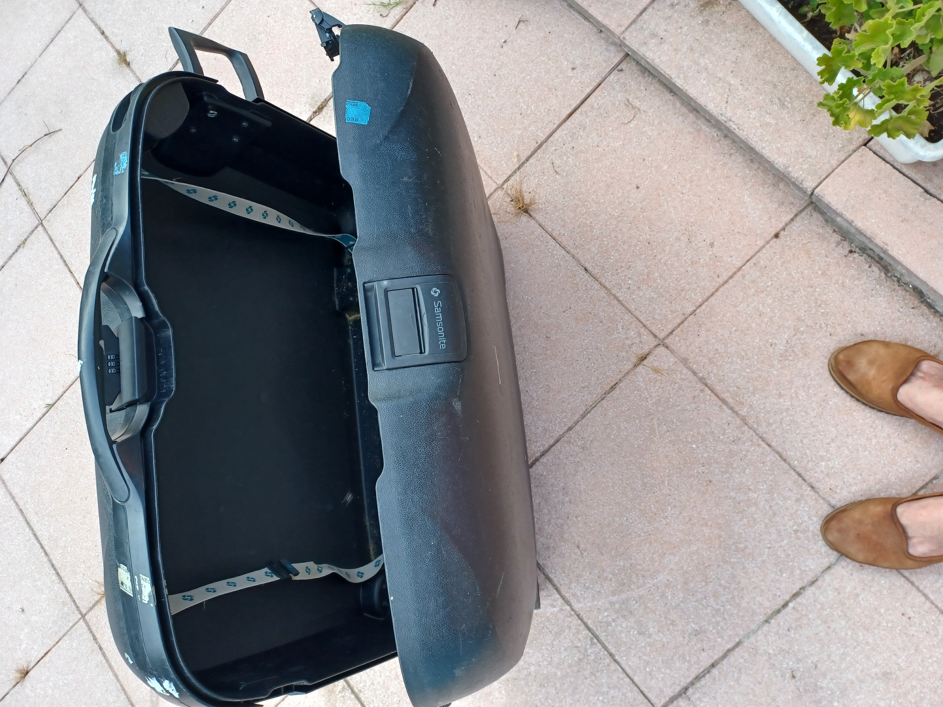 Valise � coque SAMSONITE 0 Chamagnieu (38)