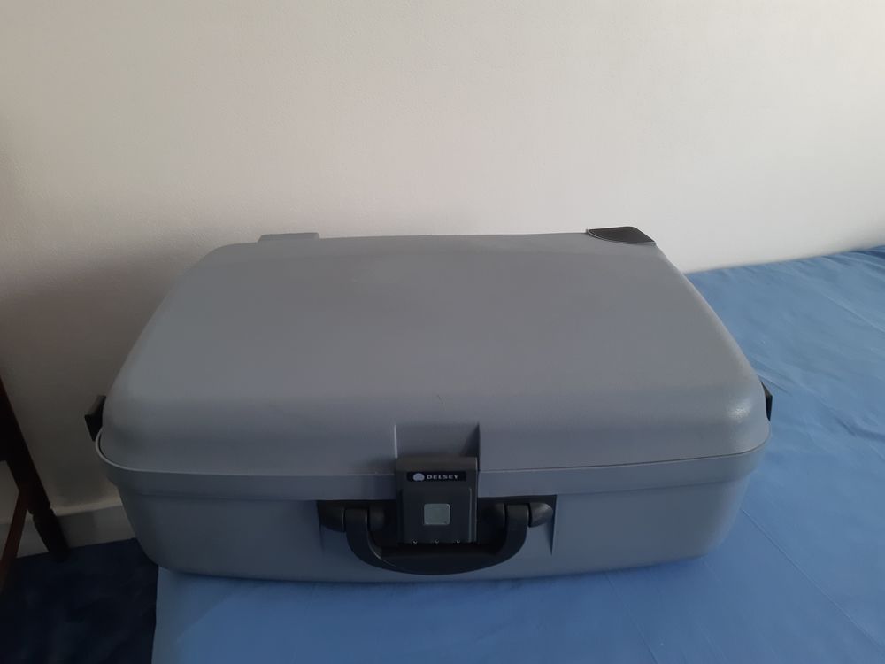 Valise DELSEY 25 Chalon-sur-Sa�ne (71)