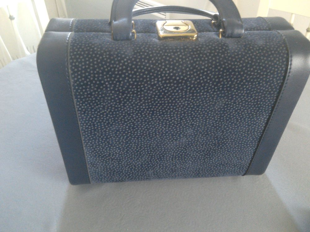 Valise Maquillage 20 Toulon (83)