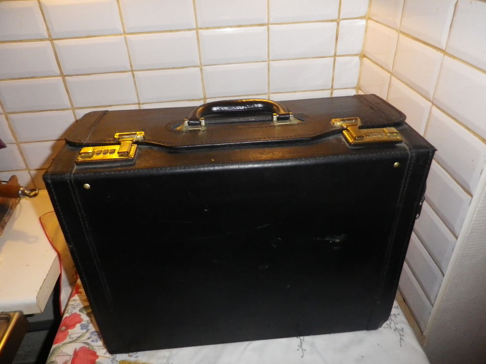 Valise de Pilote en Cuir 70 Fontenay-le-Fleury (78)