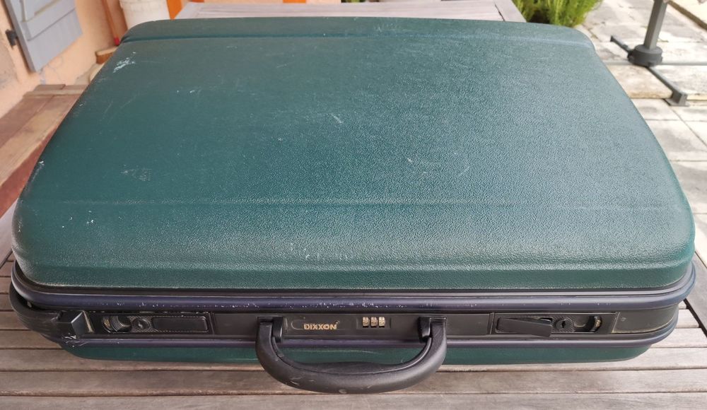 Valise rigide 70x50x25 bon �tat 25 Carbon-Blanc (33)