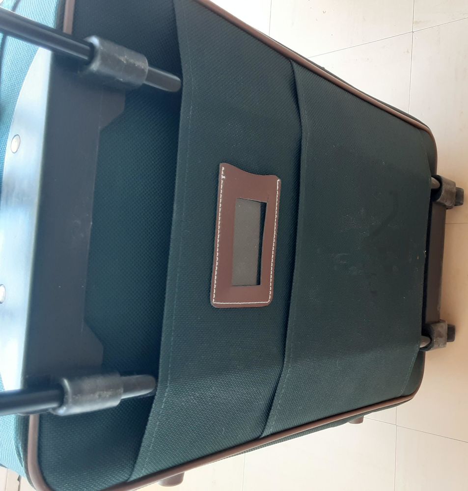 Valise � 2 roulettes, comme neuve. 15 Pontoise (95)