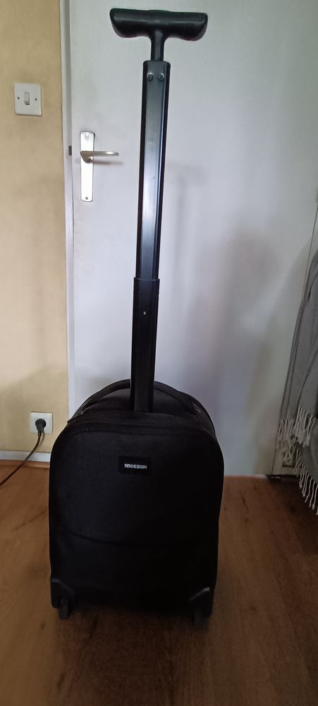 Valise � roulettes � la fois Trolley et sac � dos 21l 52x35 40 Mantes-la-Ville (78)