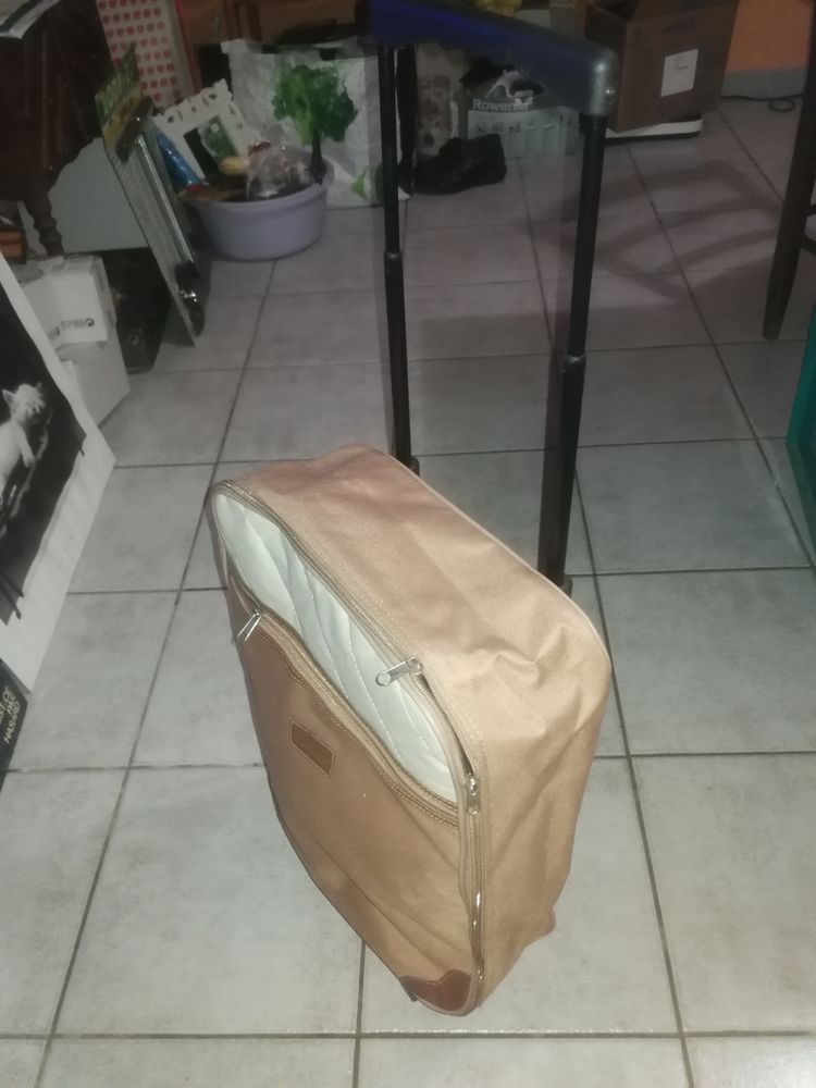 Valise Trocad�ro 10 Le Creusot (71)