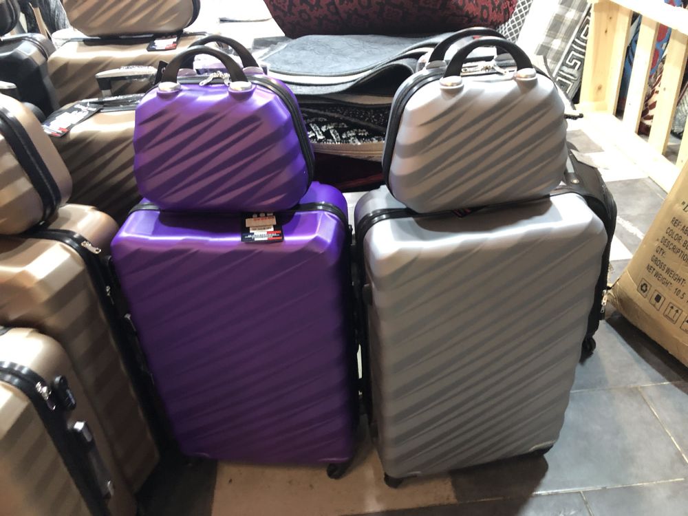 VALISE ABS VANITY 58 Marseille 3 (13)