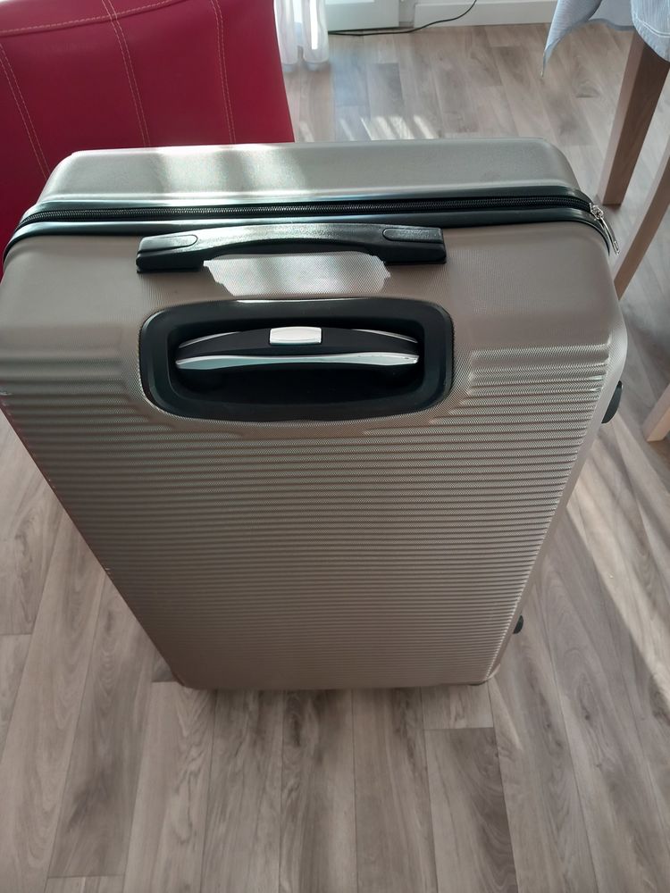 Valise 30 Templeuve (59)