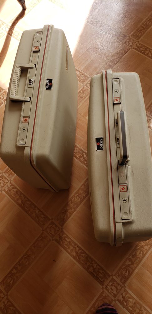 lot de 2 valises Delsey 35 Paris 11 (75)