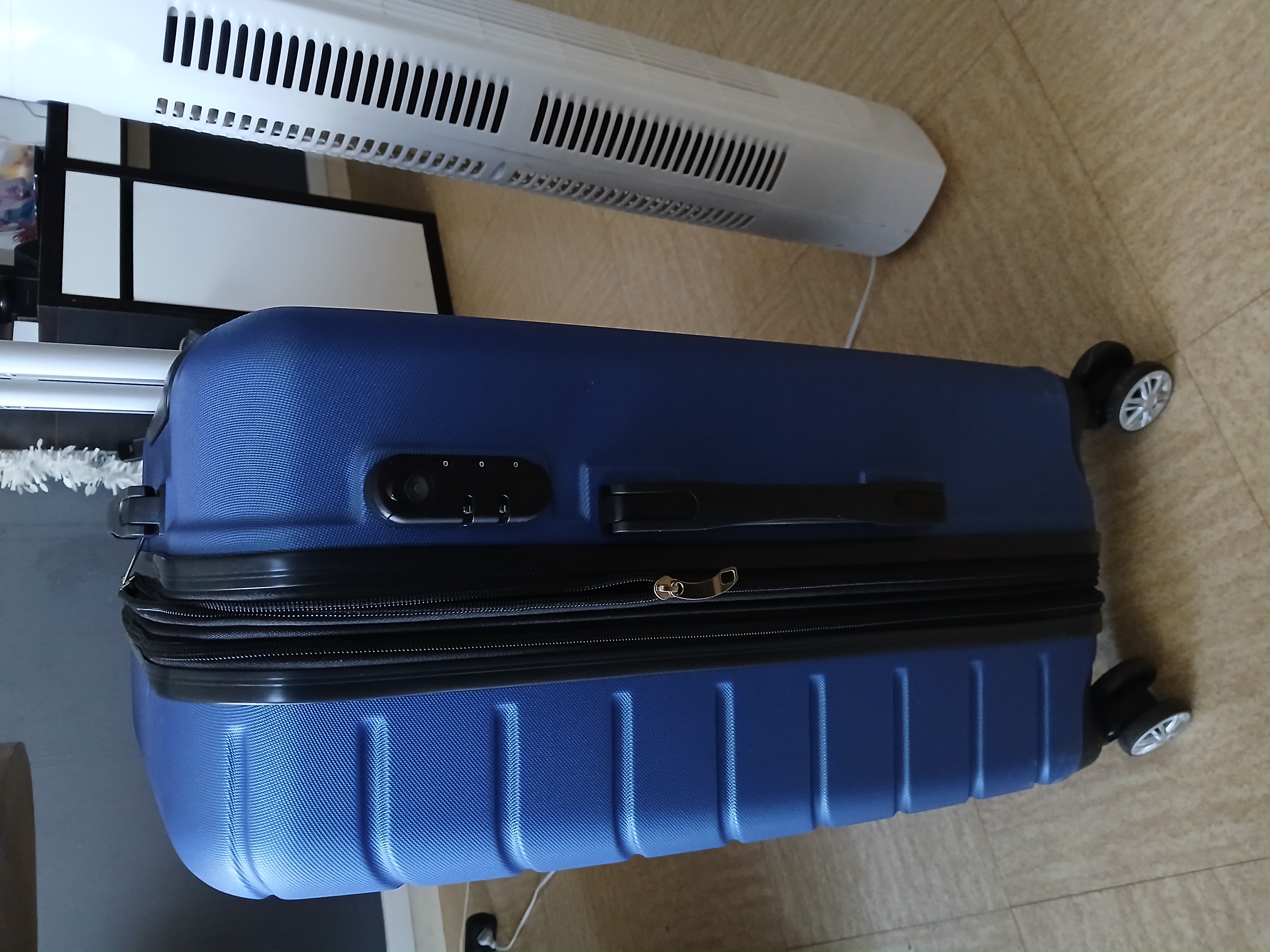 Valises de qualit� 3 formats au choix ( grand, moyen, petit) 35 Les Pavillons-sous-Bois (93)