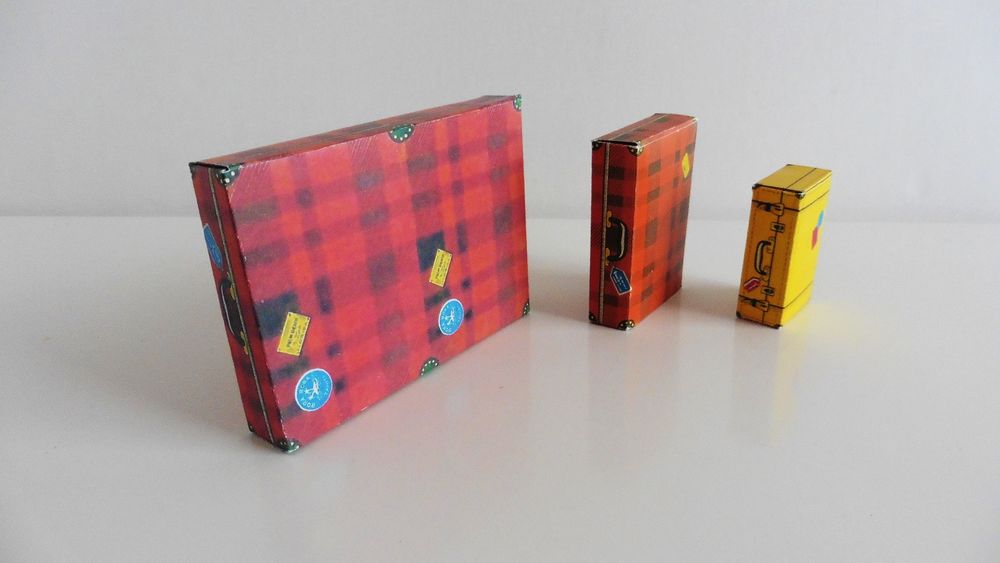 3 Valises reproduction en carton JOUSTRA
12 Talant (21)