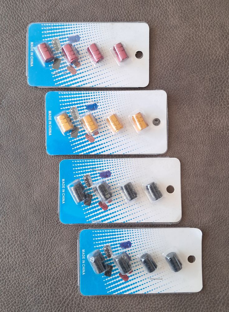 lot de 16 valves pneu pour v�lo vtt moto voiture 
1,5x1 cm
5 Carnon Plage (34)