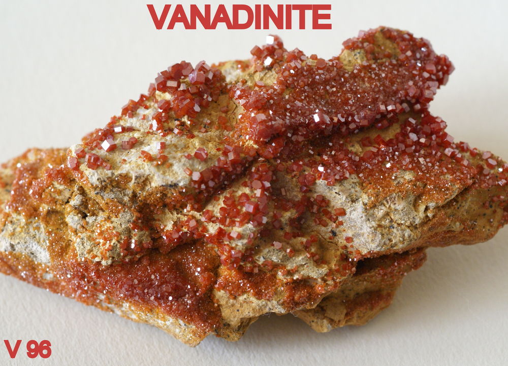 VANADINITE - MINERAUX DE COLLECTION 75 Saint-M�dard (16)