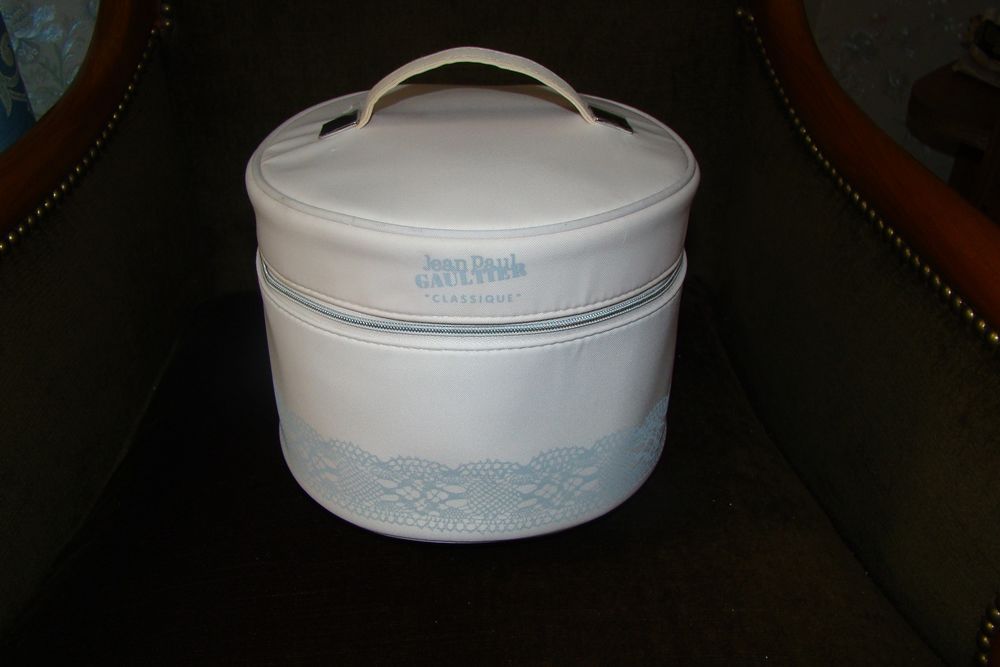 Vanity / Trousse de toilette  Jean-Paul  Gaultier  Classique 30 Gargenville (78)