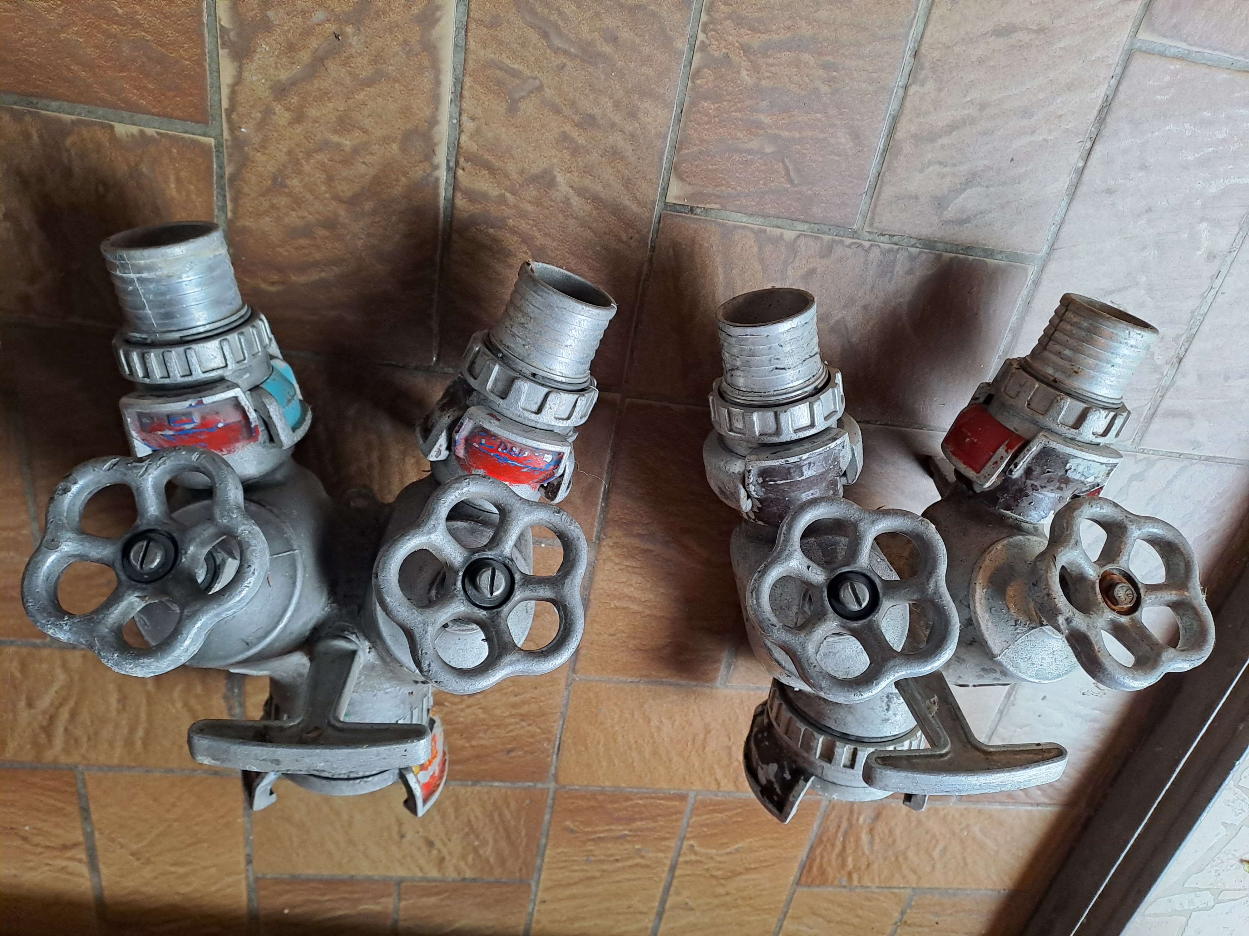 vanne pompier 180 Montceaux-l�s-Provins (77)