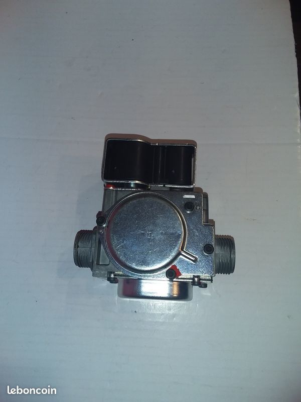 Vanne de gaz sigma 840 0063as4831 chaudi�re 140 Serres-Castet (64)