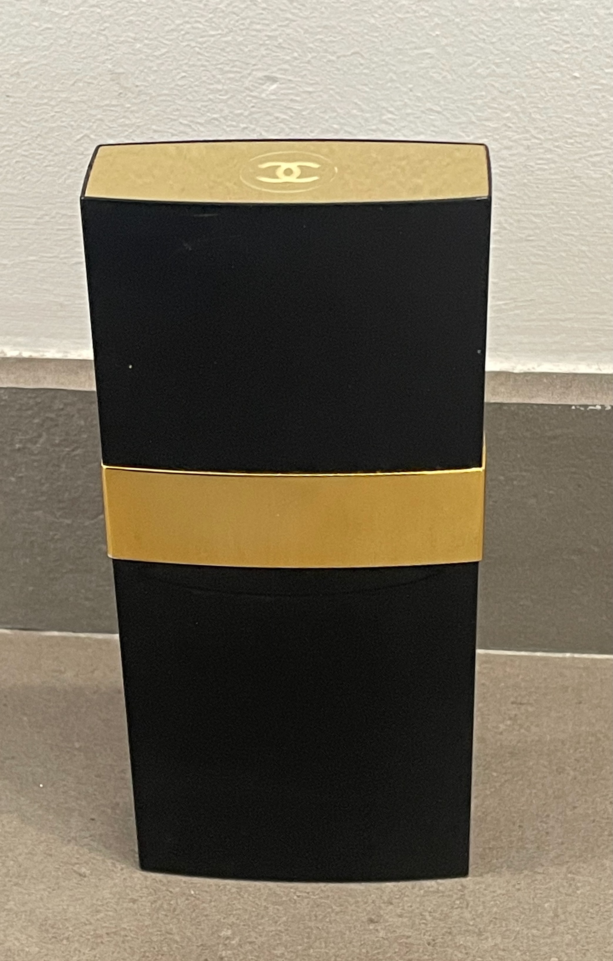 Vaporisateur rechargeable vide-parfum femme no. 5 de Chanel 20 Nice (06)