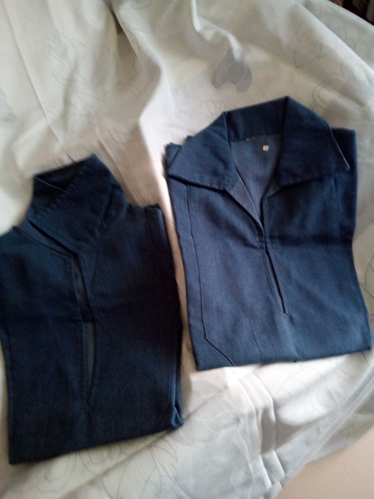 2 Vareuses couleur   navy   ? taille 36 et 38 25 Savigny-sur-Orge (91)