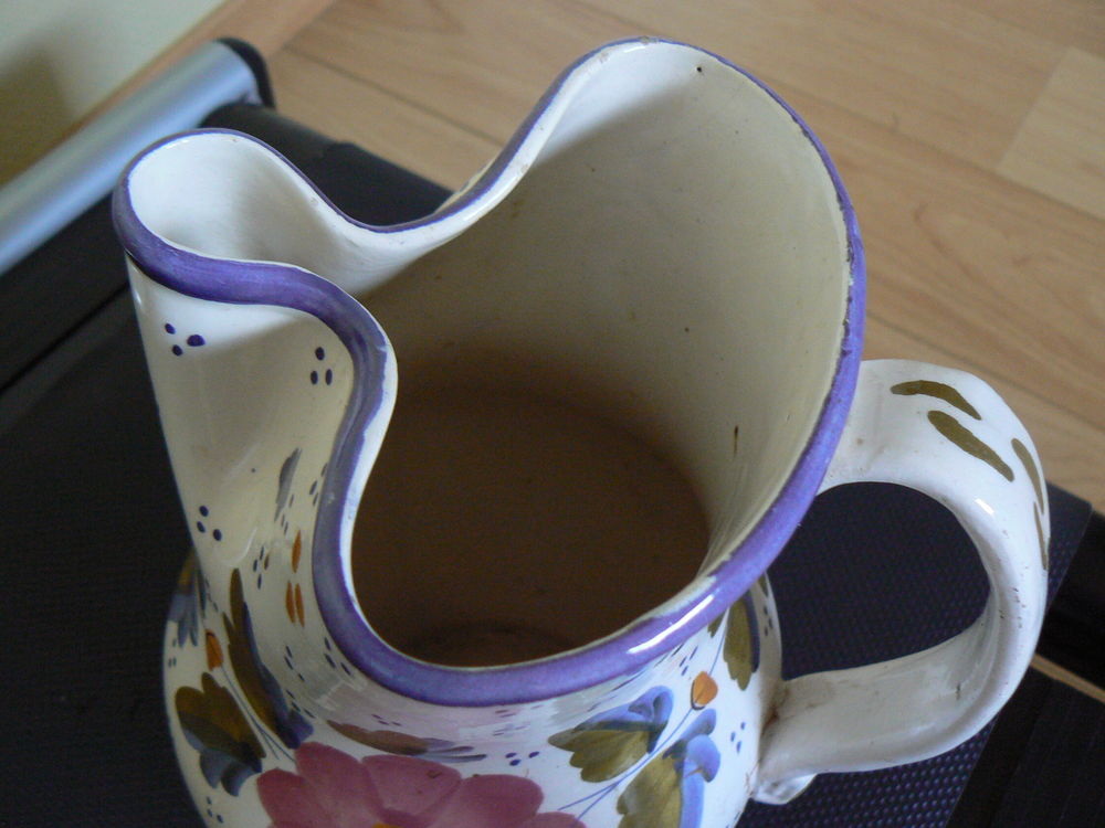 VASE  ANCIEN  / forme originale  
0 Mouvaux (59)