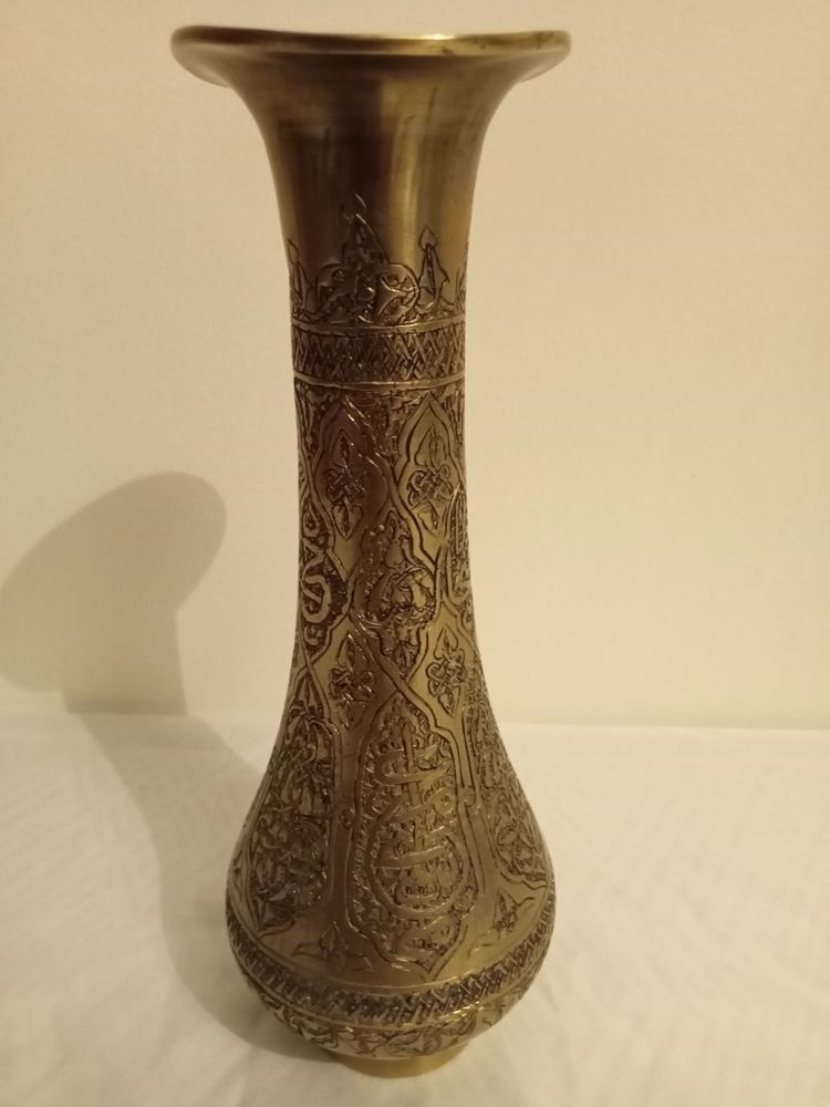 Vase ancien en laiton, mod�le arabe (syrien) 50 Aix-en-Provence (13)