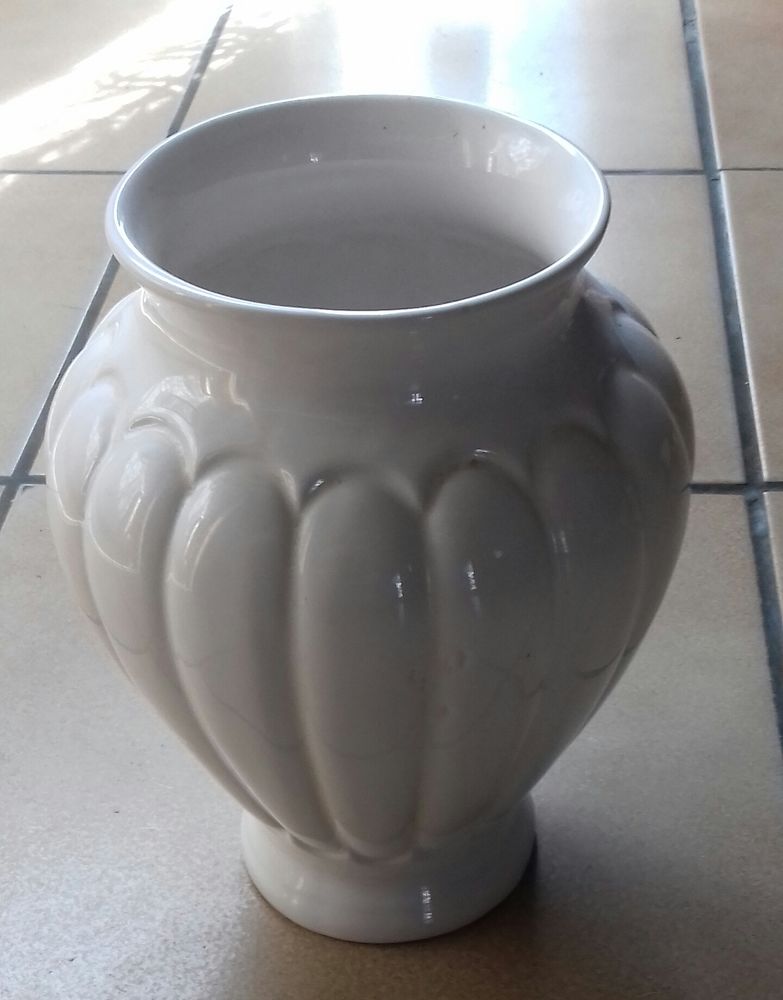 VASE BLANC Sign� ETIQUETTE WPATS 10 Boucau (64)