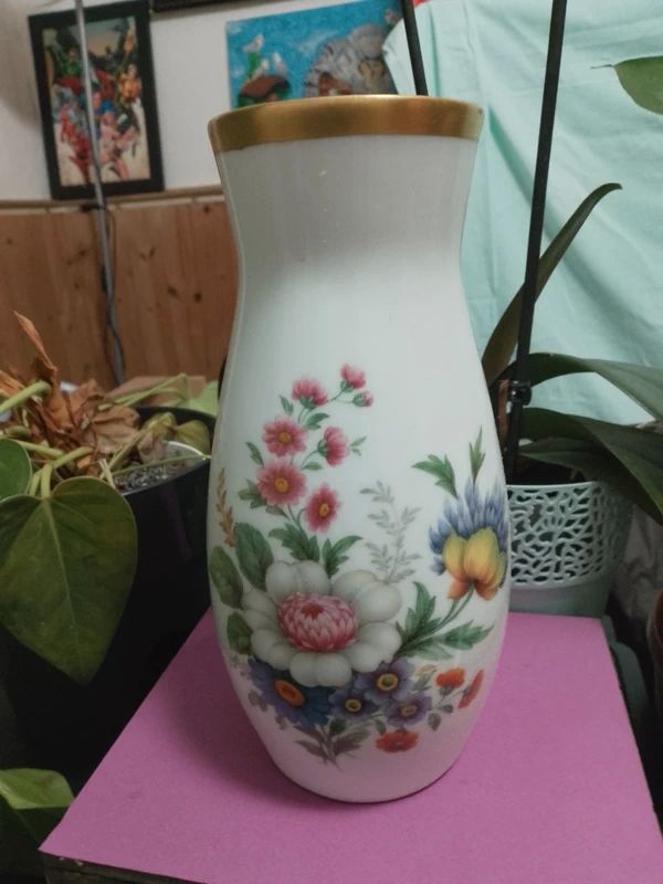 Vase en c�ramique � d�cor Florale Porcelaine de Limoges. 60 Limoges (87)