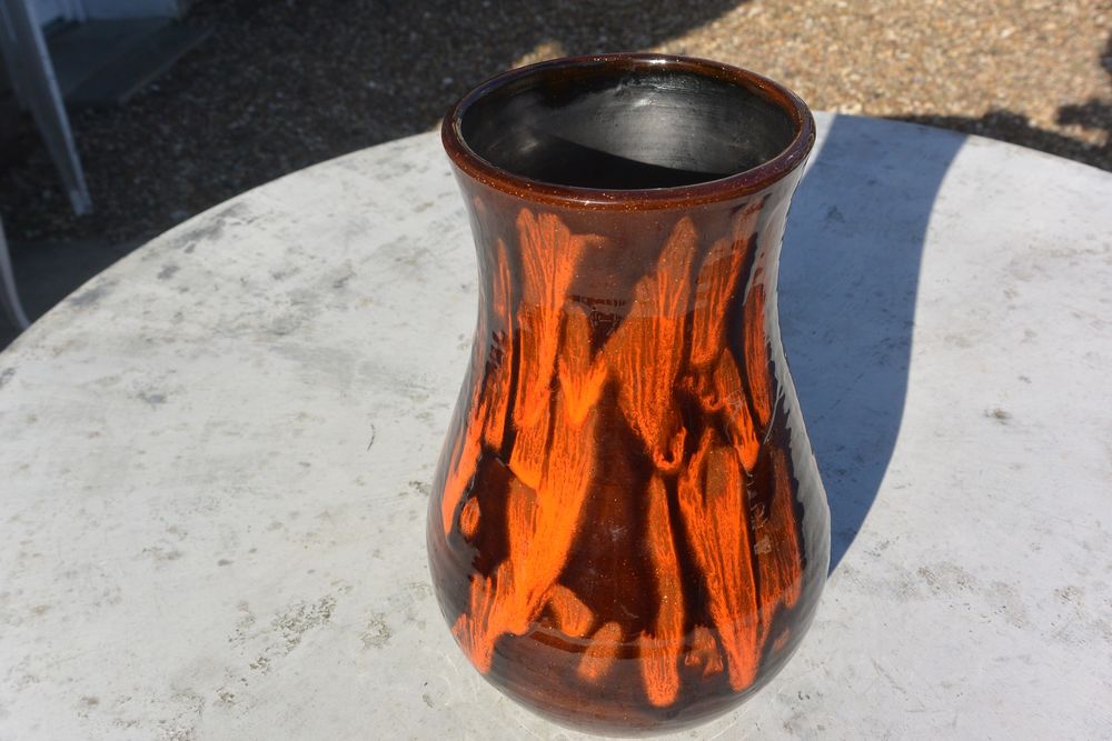 Vase en c�ramique �maill�e sign�e - vintage ann�es 1970
40 Gargenville (78)