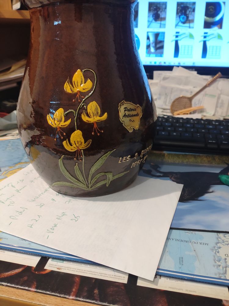 Vase en c�ramique vernis 15 Laval (53)