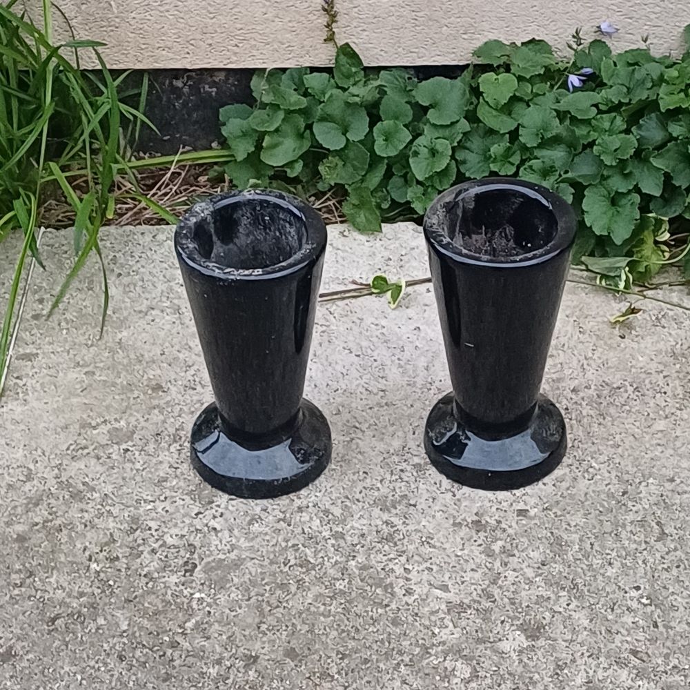 vase cimeti�re 25 Rethel (08)