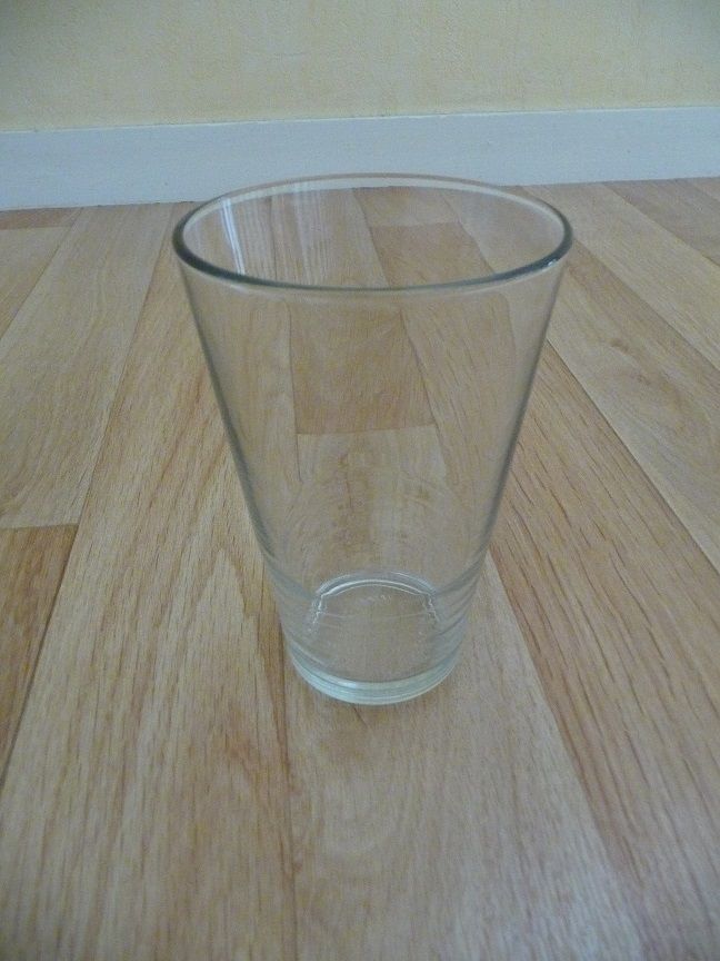 Vase conique en verre transparent - Neuf 6 Celles-sur-Belle (79)