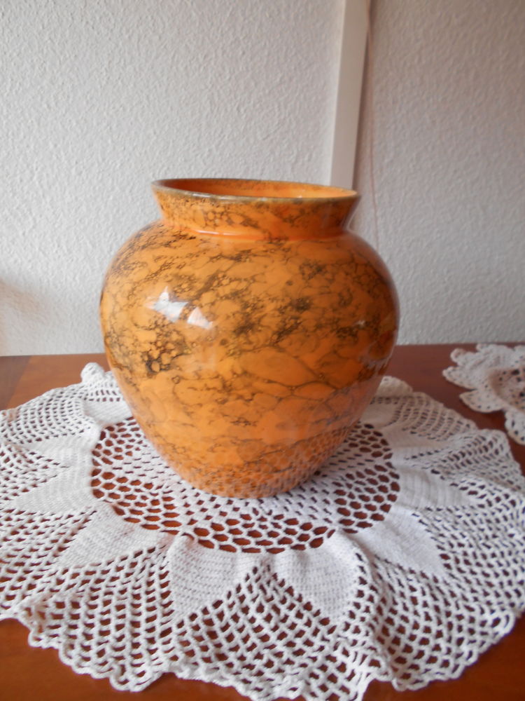 Vase cylindrique en c�ramique 8 �chenoz-la-M�line (70)