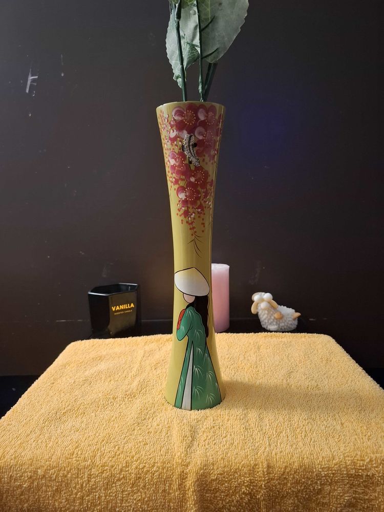 Vase �lanc� en c�ramique peint �  la main 15 Strasbourg (67)