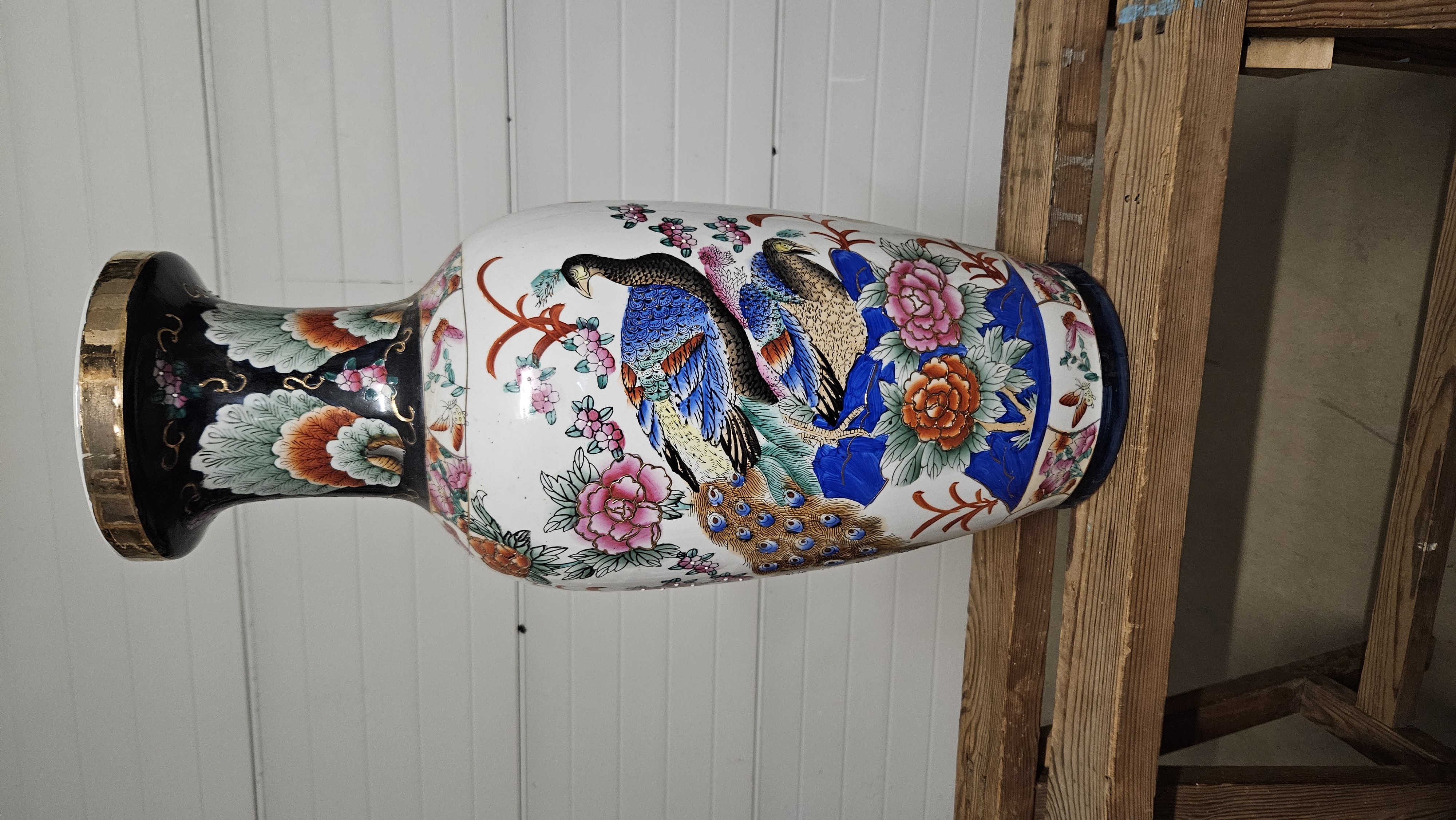 Vase �l�gant Motif Paon et Fleurs en C�ramique 0 Sonnay (38)